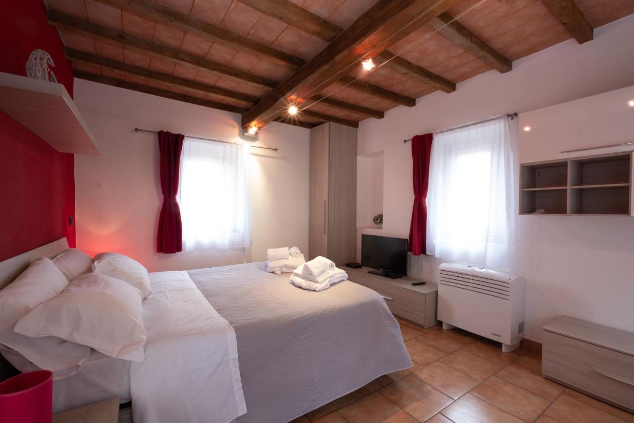 Castello Di Marano Sul Panaro - Room & Breakfast מראה חיצוני תמונה