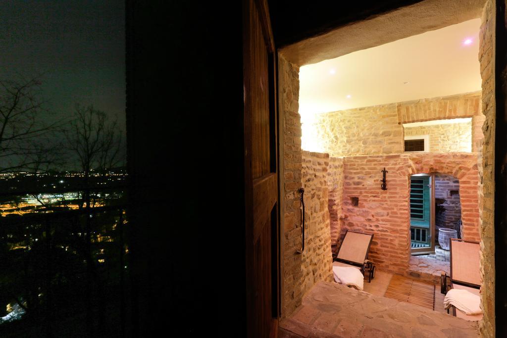 Castello Di Marano Sul Panaro - Room & Breakfast מראה חיצוני תמונה